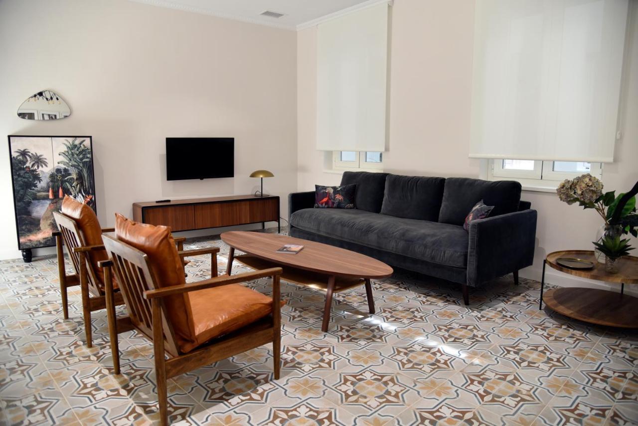 Apartamento Turistico El Soportal De La Plaza ไดมิเอล ภายนอก รูปภาพ